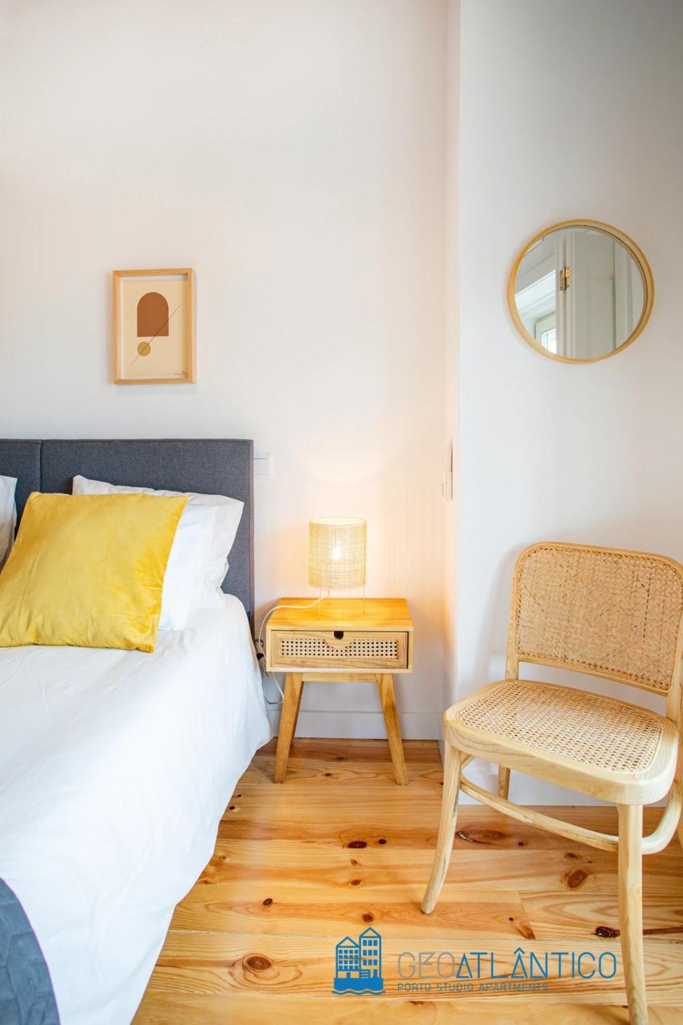 Poveiros Oak Loft - Santo Ildefonso Apartment Porto Luaran gambar